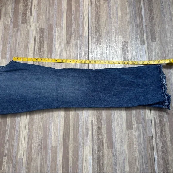 Old Navy Classic Blue Boot Cut Denim Jeans Size 8 - Picture 3 of 10